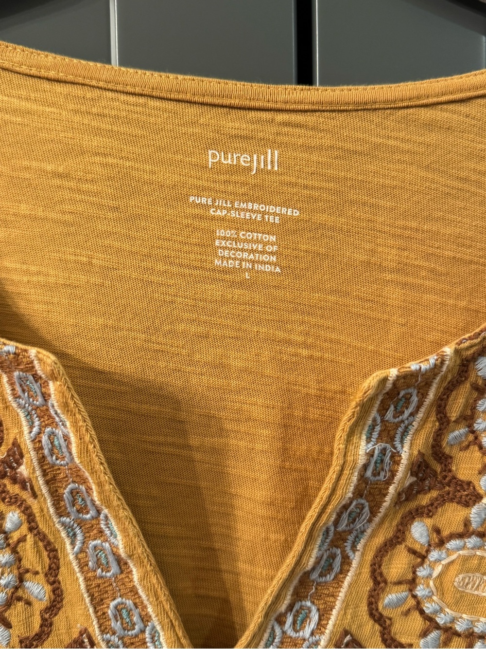 Pure Jill Embroidered Mustard Color Cap Sleeve Knit Top Size Large - Picture 2 of 4
